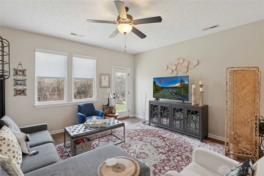 938 Southline Drive