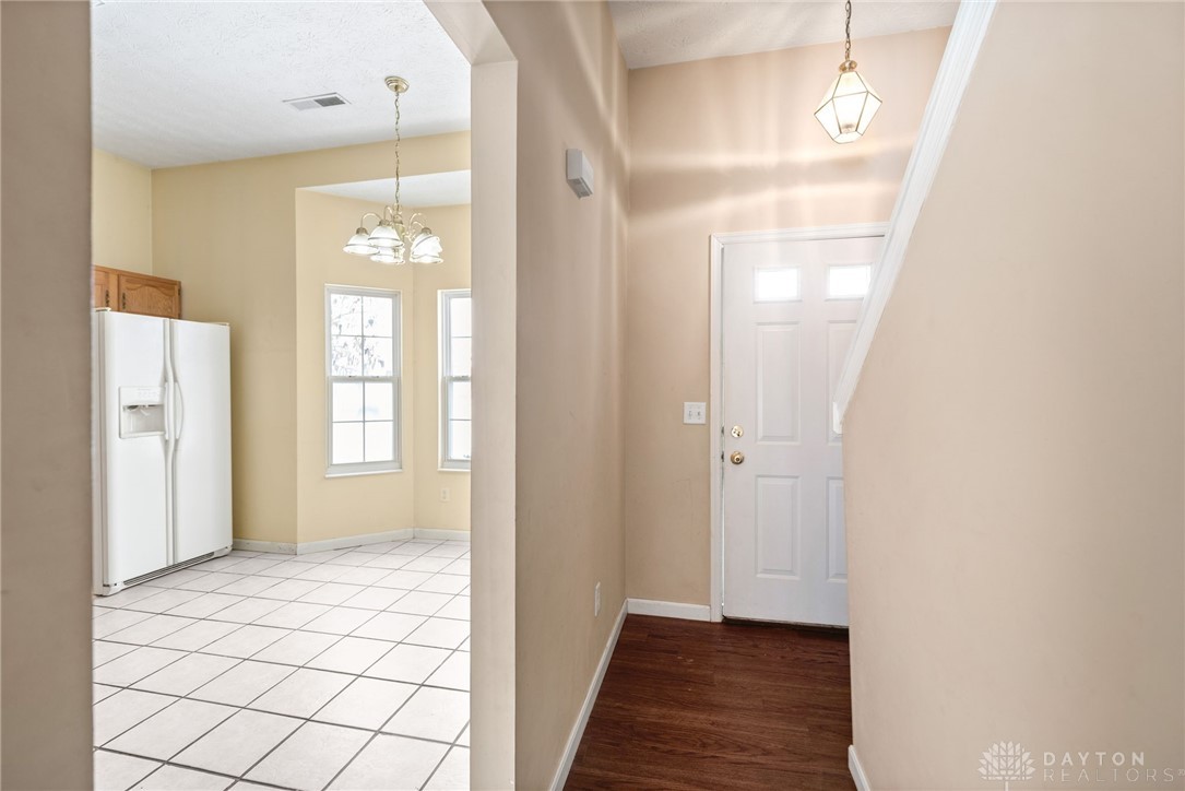 854 Round Hill Court