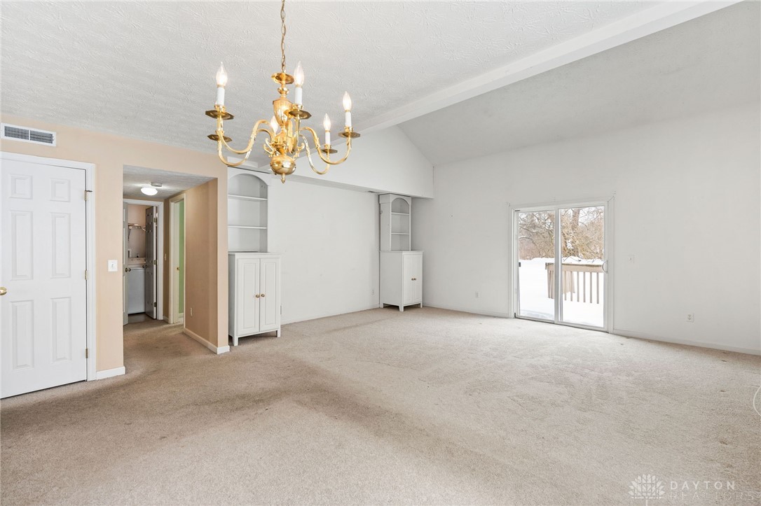 854 Round Hill Court