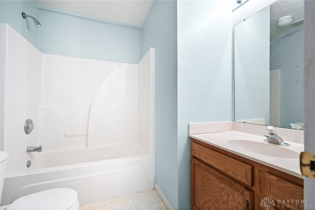 854 Round Hill Court