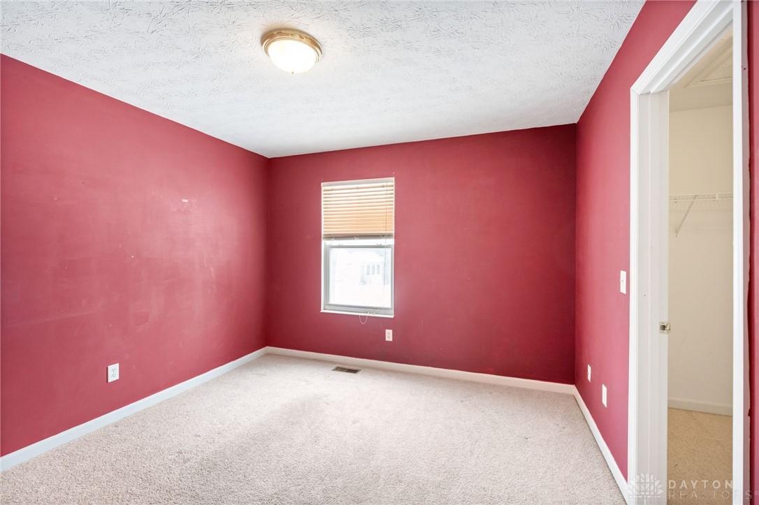 854 Round Hill Court