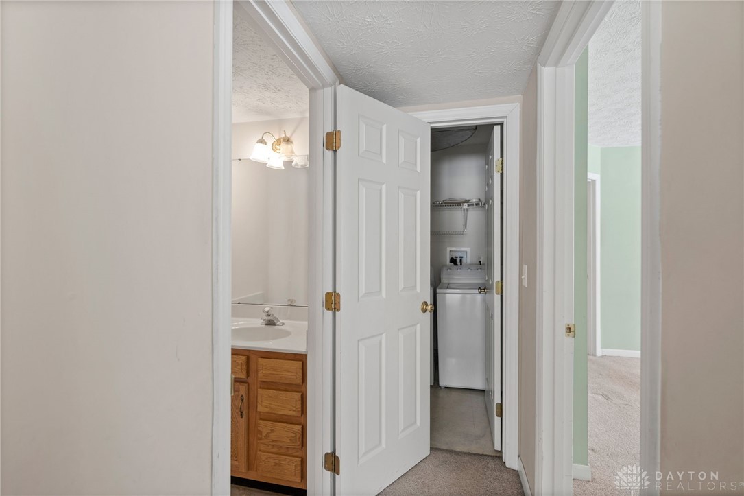 854 Round Hill Court