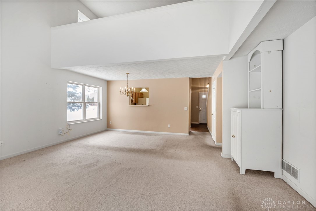 854 Round Hill Court