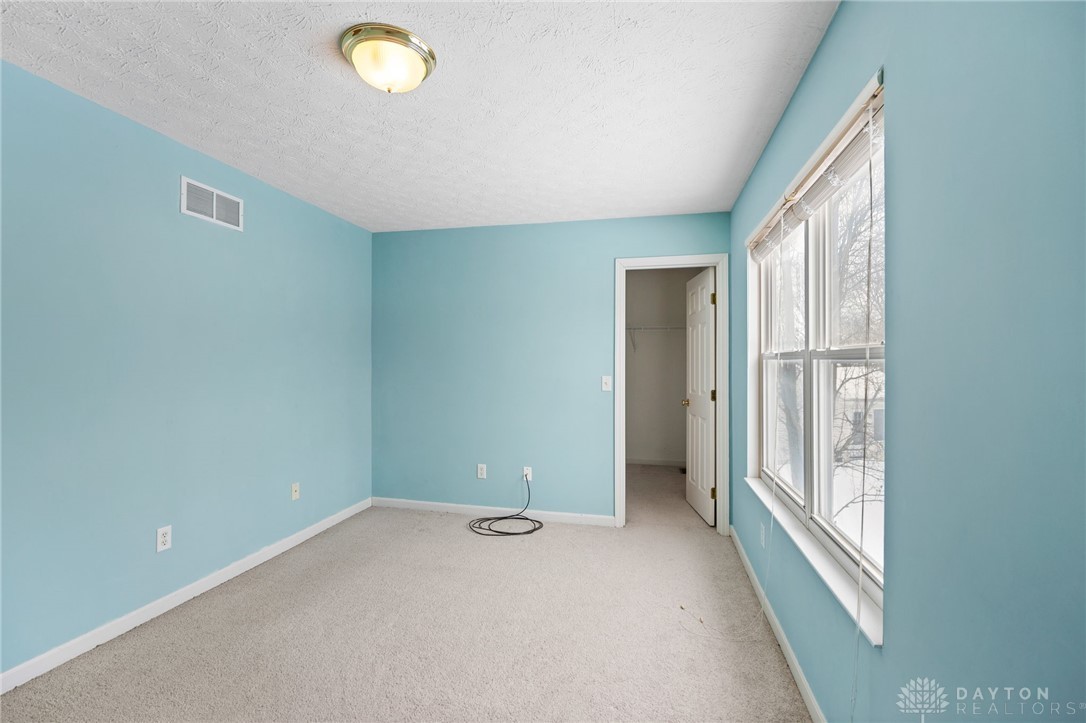 854 Round Hill Court