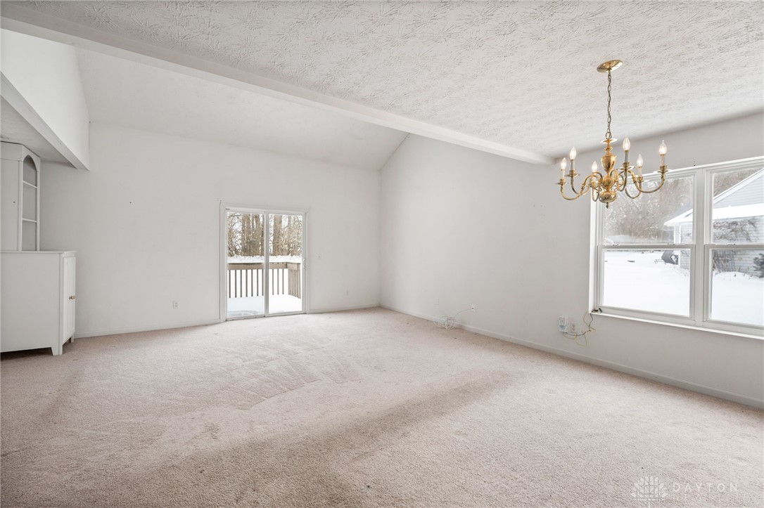 854 Round Hill Court