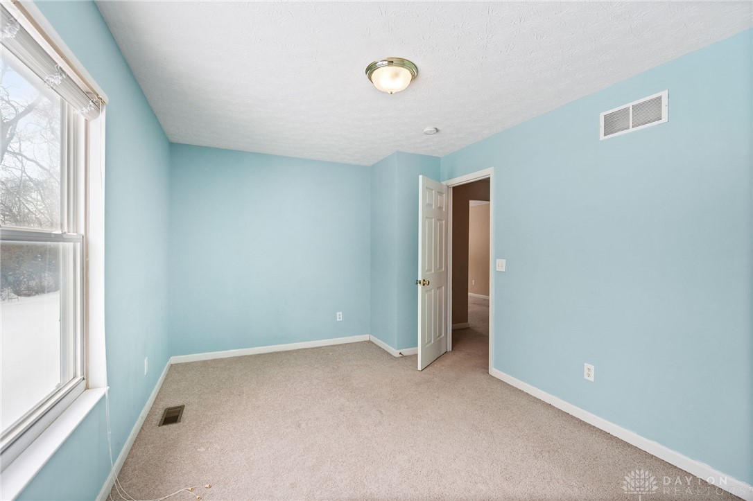 854 Round Hill Court