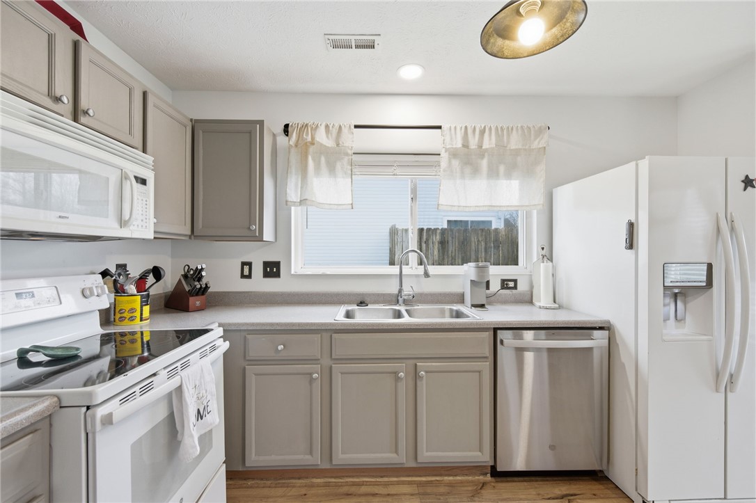 1194 Bugle Bluff Court