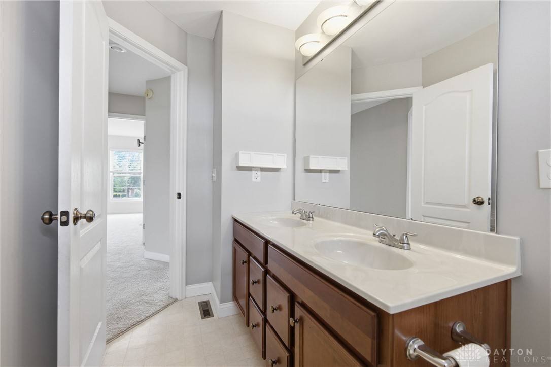 1220 Fox Hollow Drive