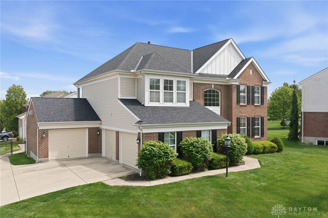1220 Fox Hollow Drive