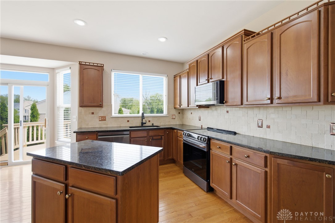 1220 Fox Hollow Drive