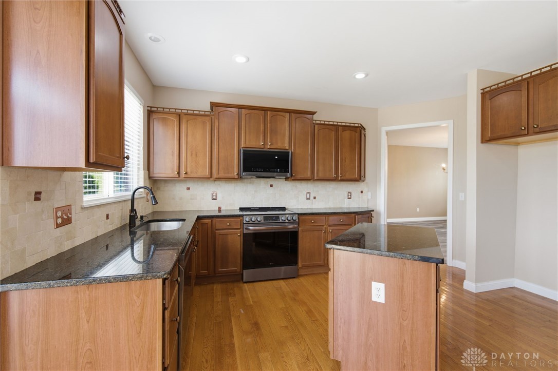 1220 Fox Hollow Drive