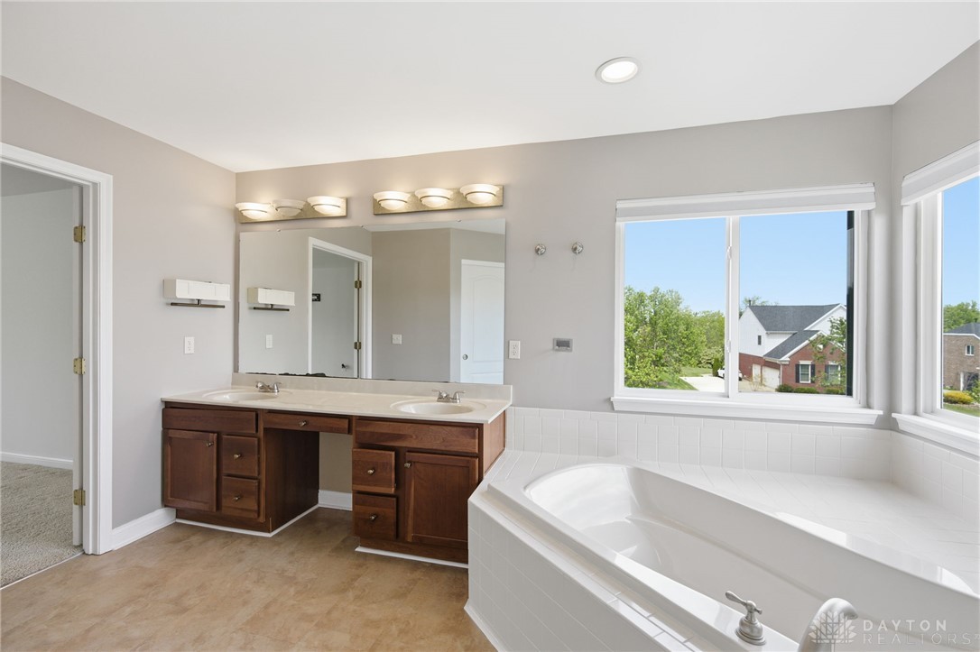 1220 Fox Hollow Drive