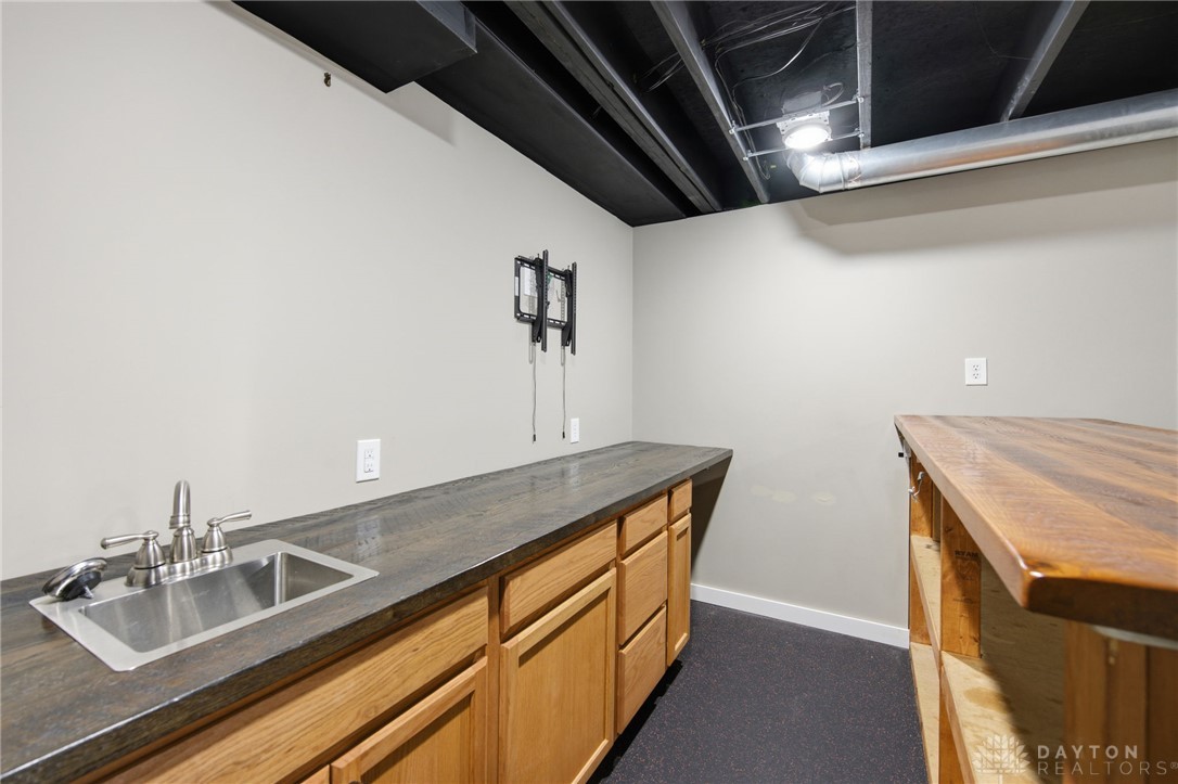 1220 Fox Hollow Drive