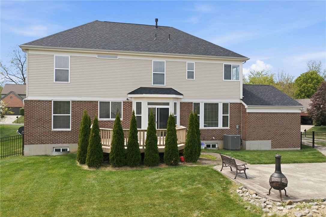 1220 Fox Hollow Drive