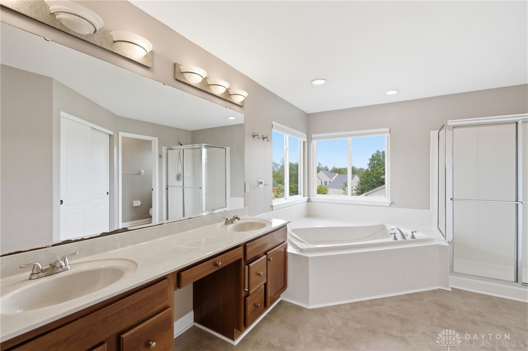 1220 Fox Hollow Drive
