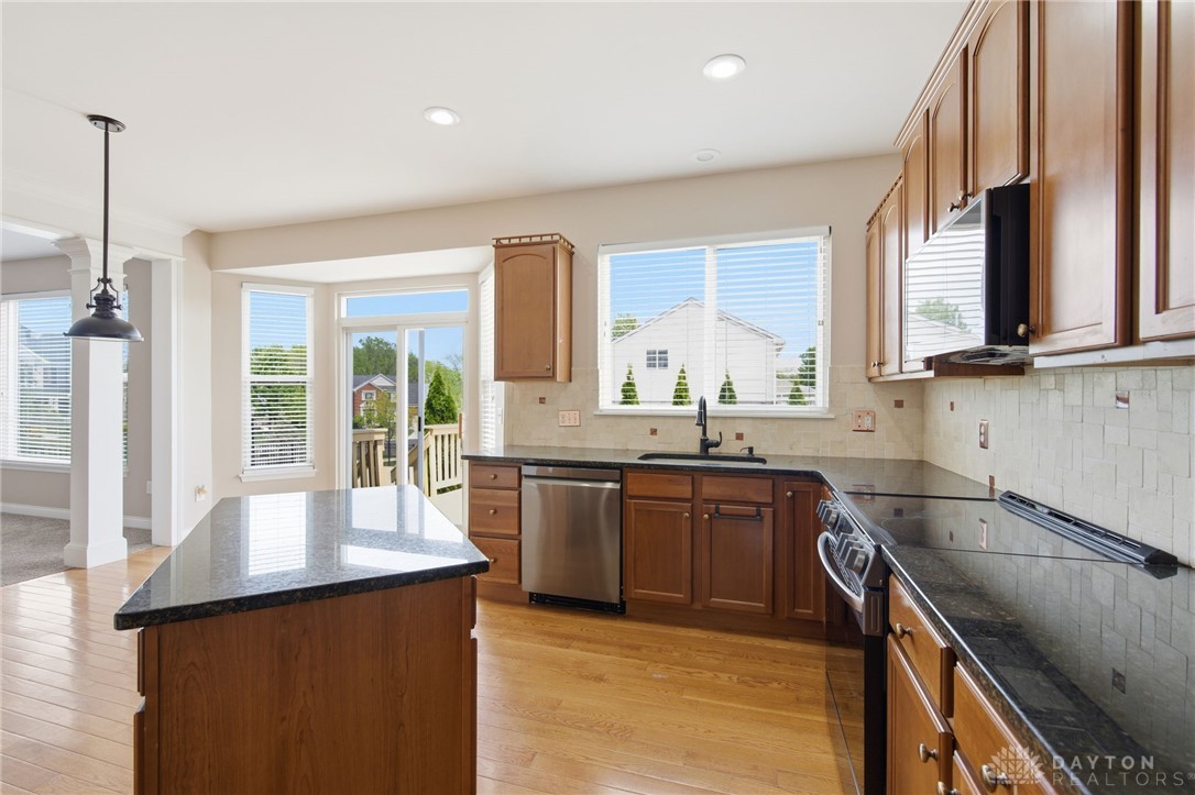 1220 Fox Hollow Drive