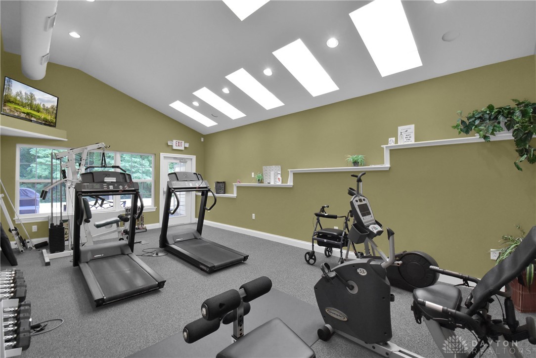 2310 Mallory Court 8
