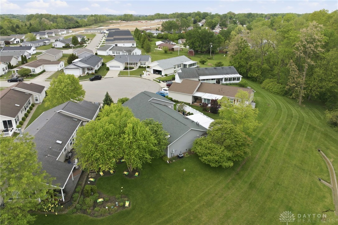 2310 Mallory Court 8