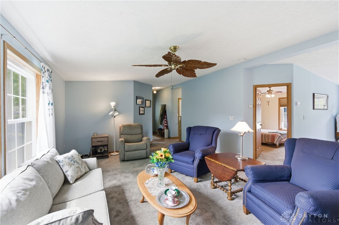 2310 Mallory Court 8