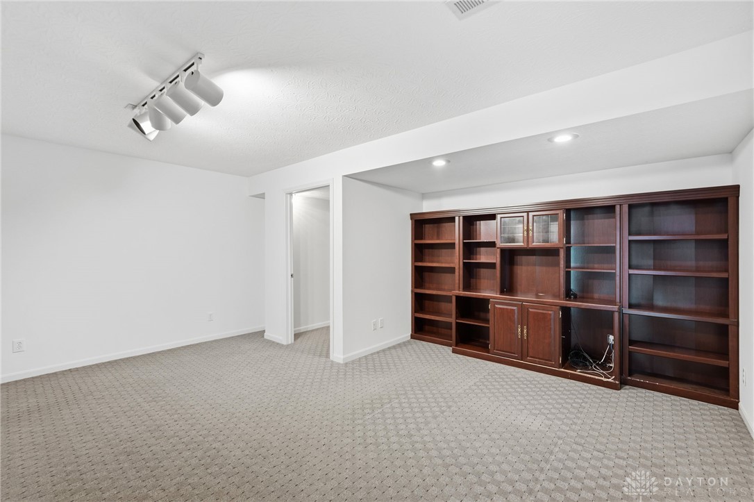 2338 Pointview Court