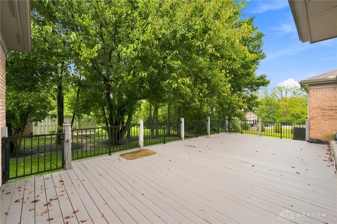 2338 Pointview Court