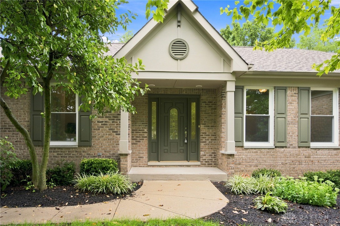 2338 Pointview Court