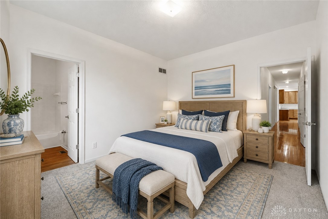 2338 Pointview Court