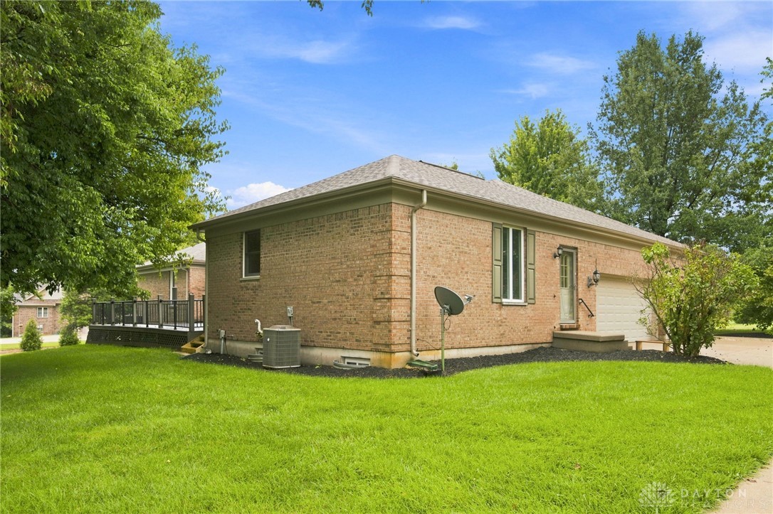 2338 Pointview Court