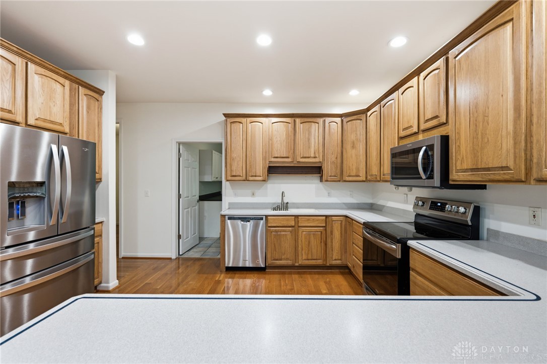 2338 Pointview Court
