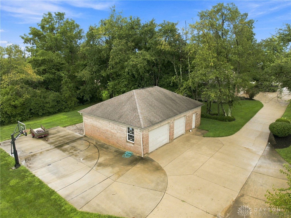 2338 Pointview Court