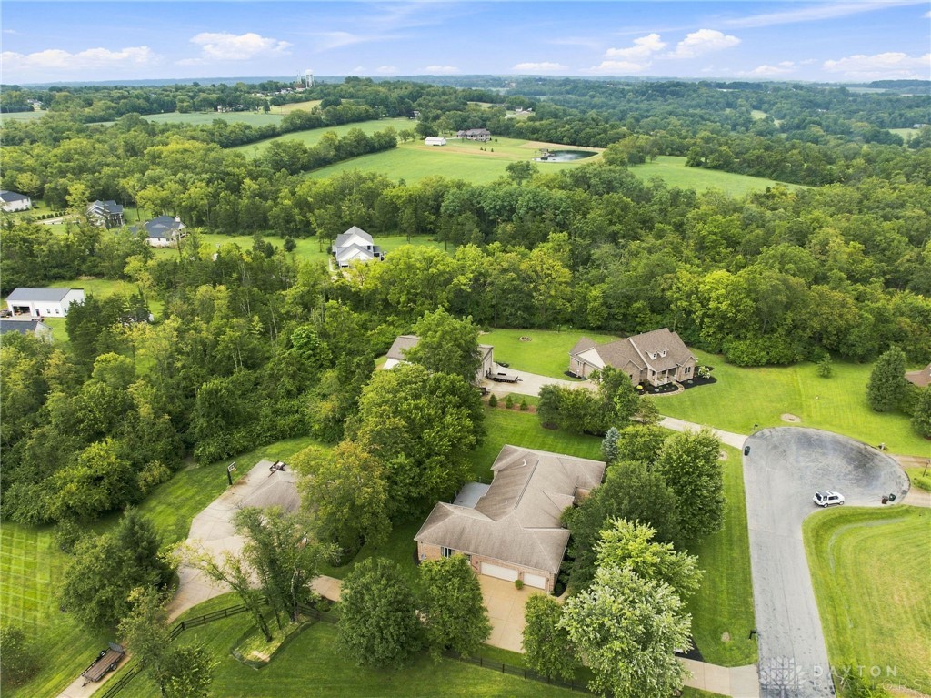 2338 Pointview Court