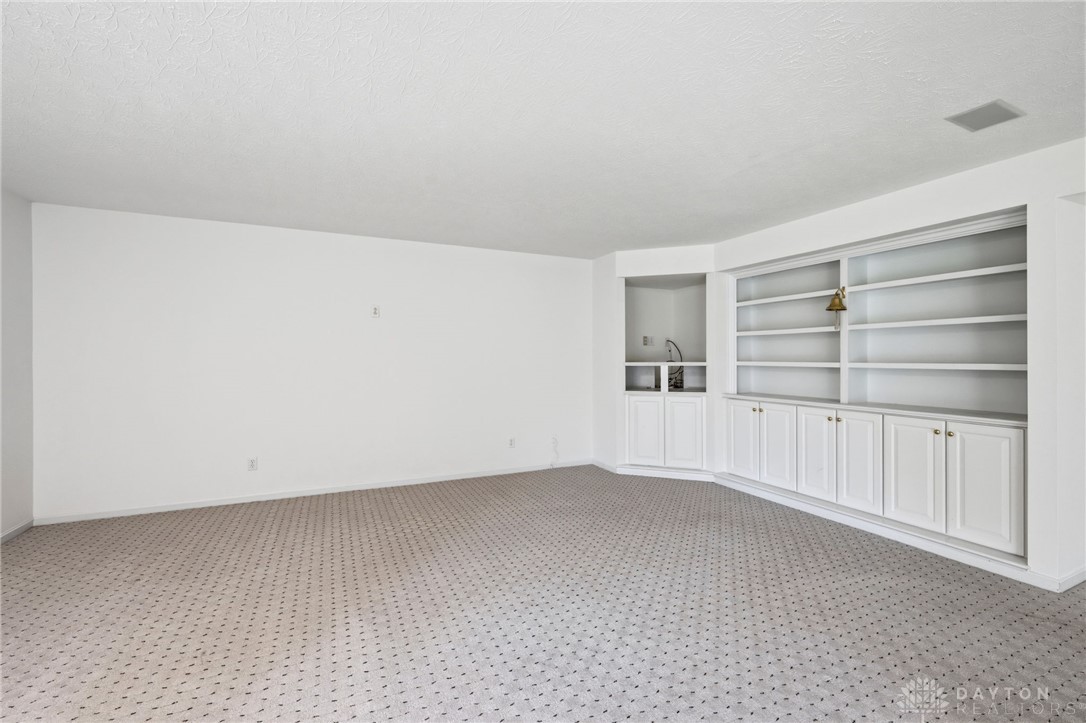 2338 Pointview Court