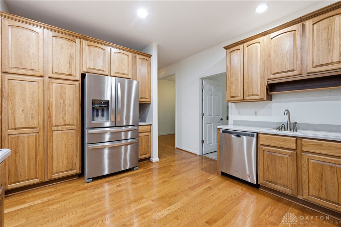 2338 Pointview Court