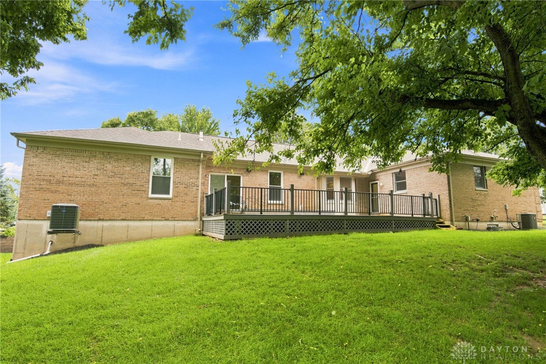 2338 Pointview Court
