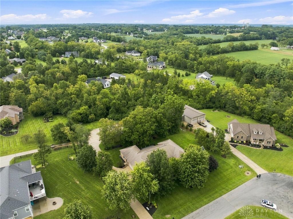 2338 Pointview Court