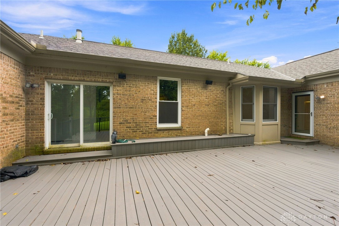 2338 Pointview Court