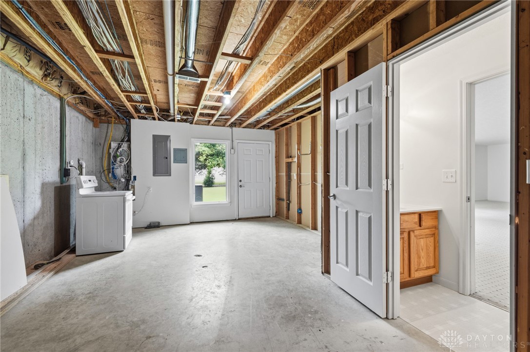 2338 Pointview Court