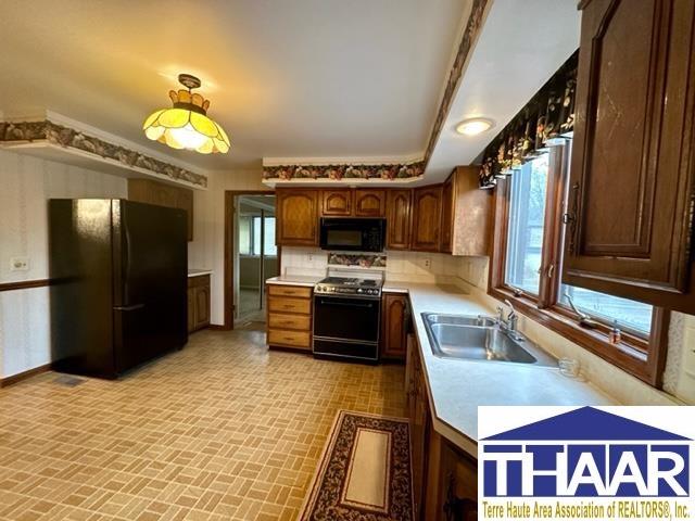 8811 E Wabash Ave