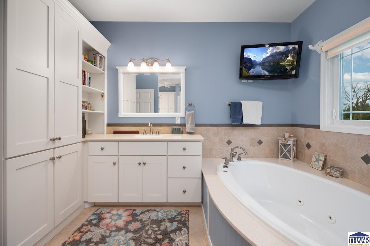 5576 and 5592 Idle Creek Lane