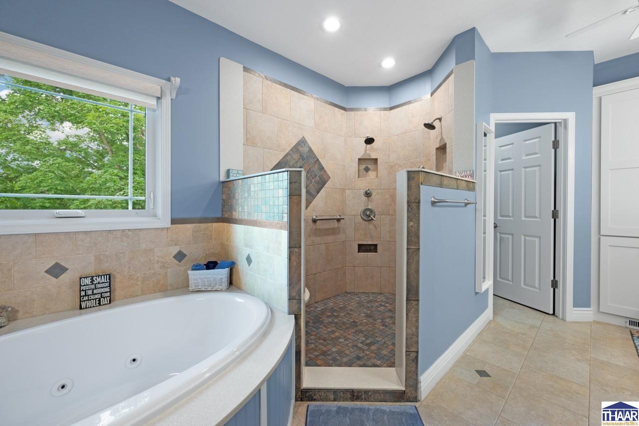 5576 and 5592 Idle Creek Lane