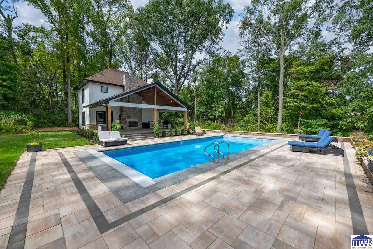 605 Putter Point Court