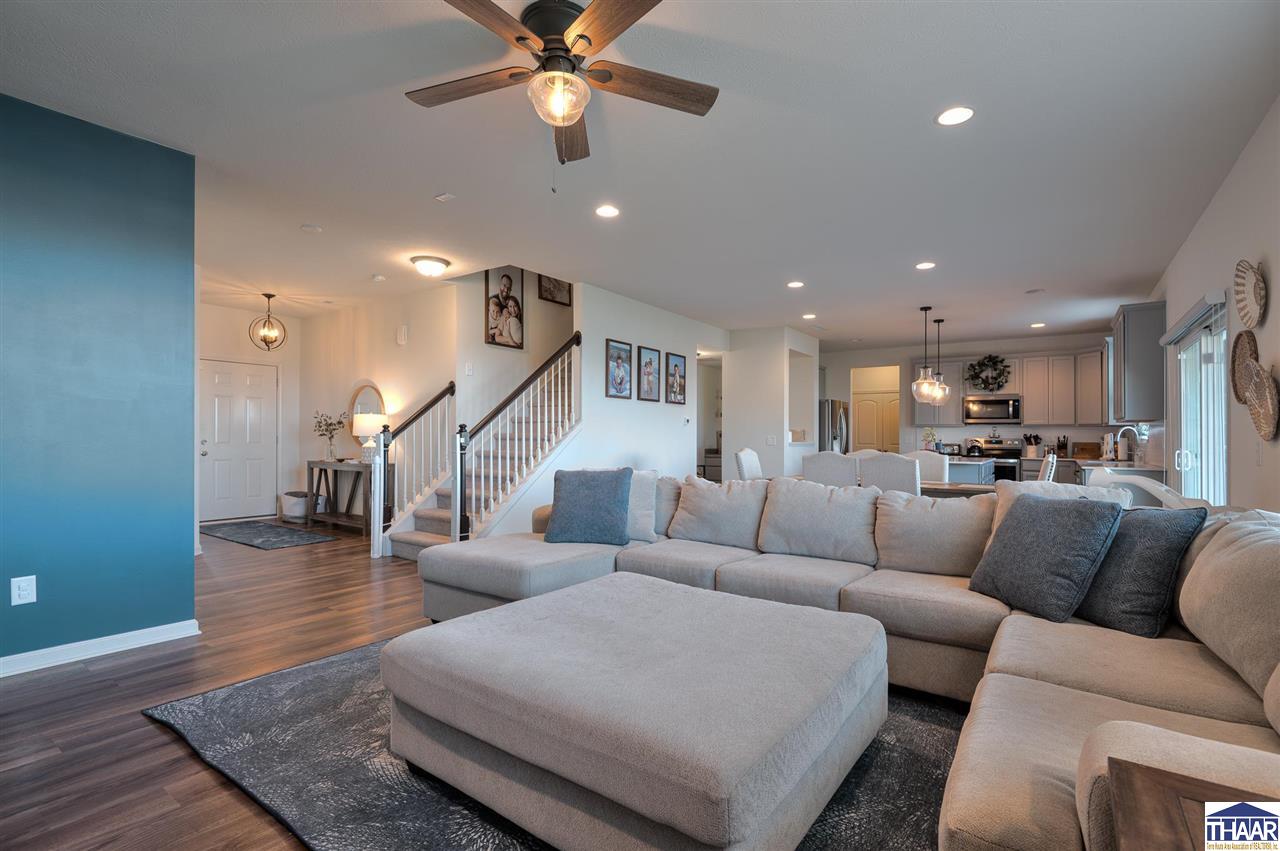 6643 Mangrove Drive