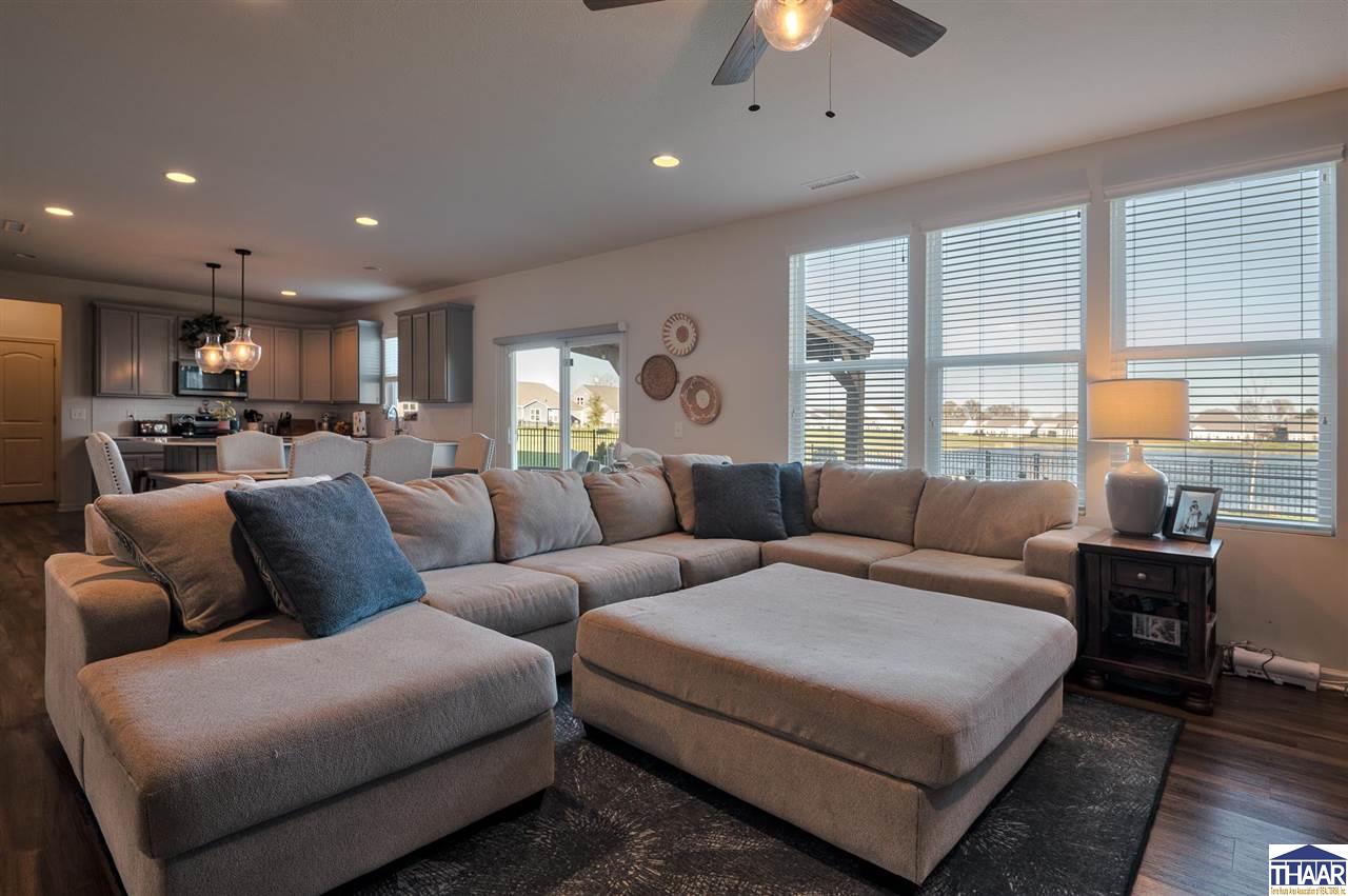 6643 Mangrove Drive