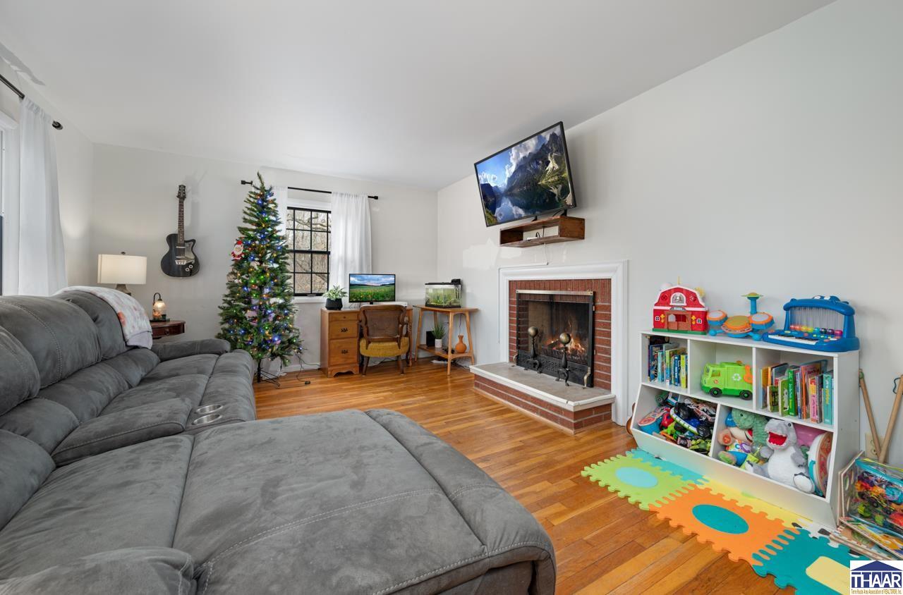 6074 Planett Road