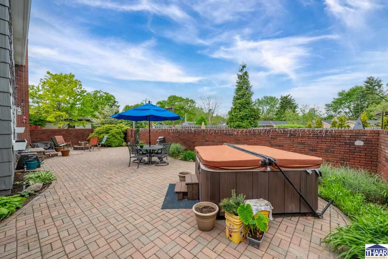 45 Waycross Court