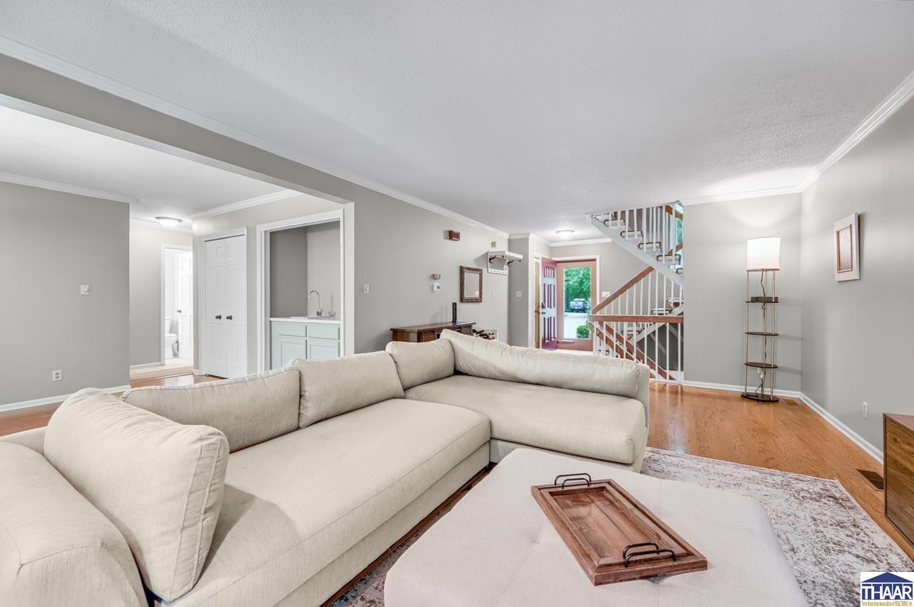 94 Forest Glen Court