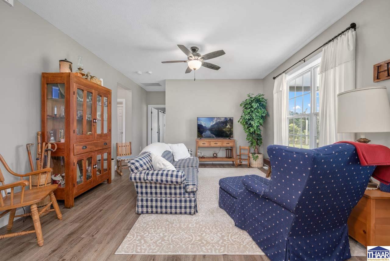 3401 Mitten Road