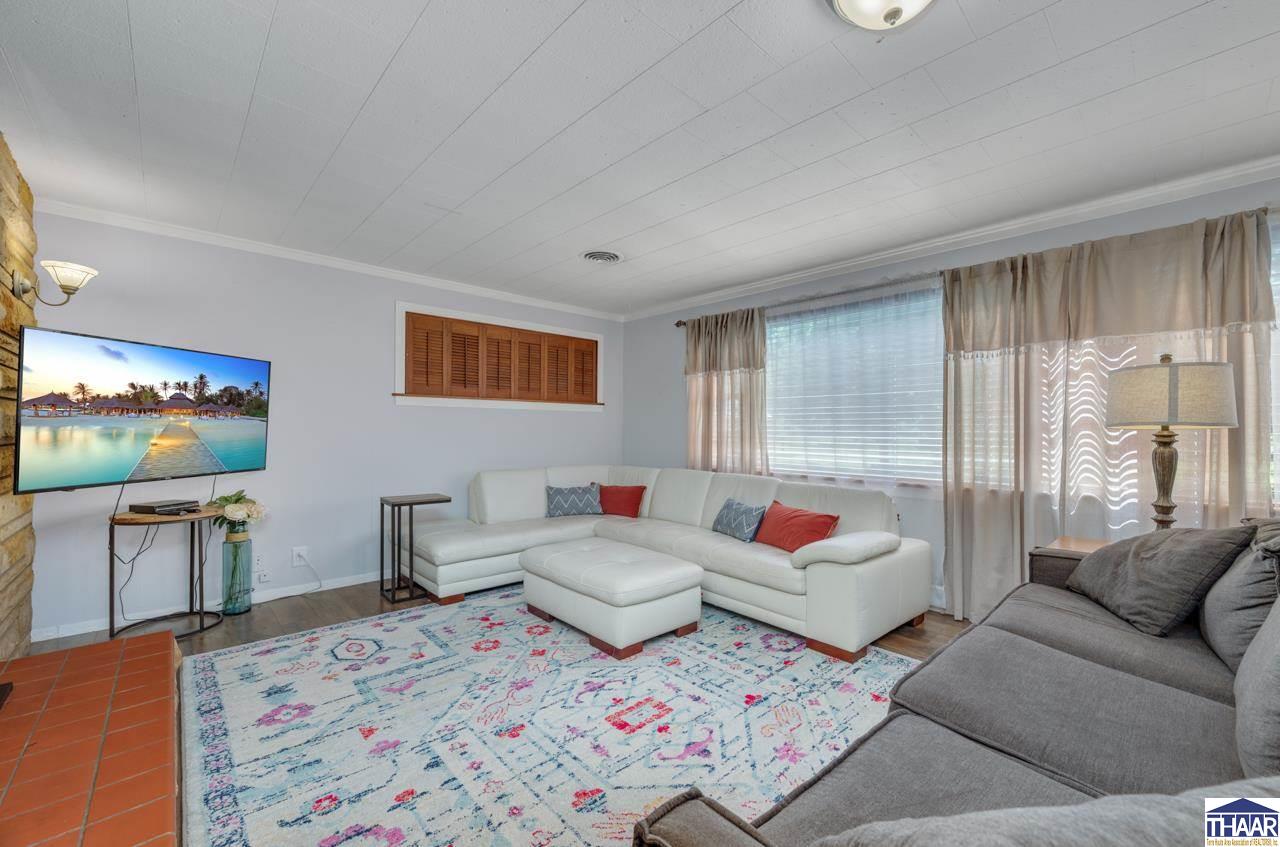 4207 E Margaret Drive