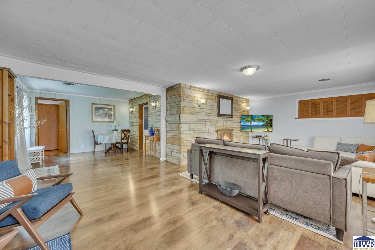 4207 E Margaret Drive