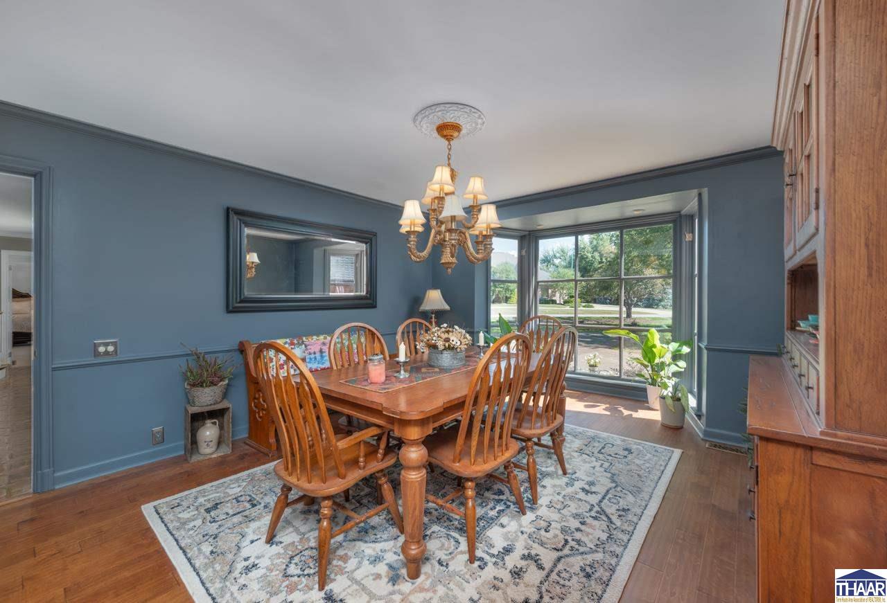 41 E Longridge Road